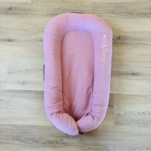 Dockatot Deluxe Plus 0-8 Months with Case Ginger Chambray - Picture 1 of 11